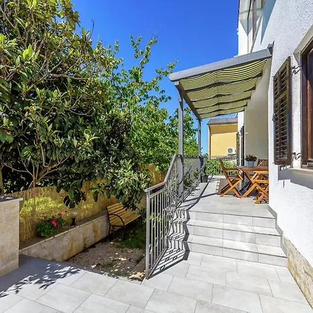 Modern In Katari With Terrace Apartament