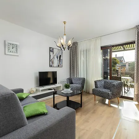 Apartment Modern In Katari With Terrace