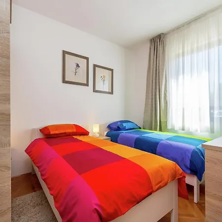 Modern In Katari With Terrace Apartment *