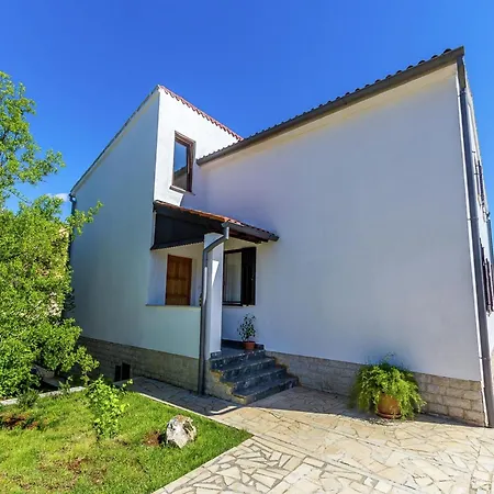 Modern In Katari With Terrace