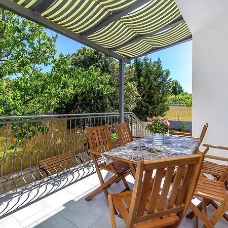 Modern In Katari With Terrace *